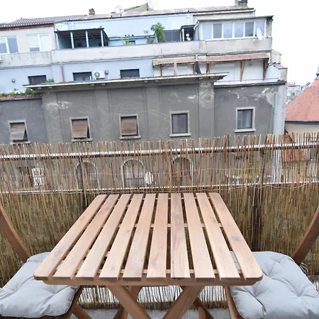 Apartment Resedinta Piata Kogalniceanu *